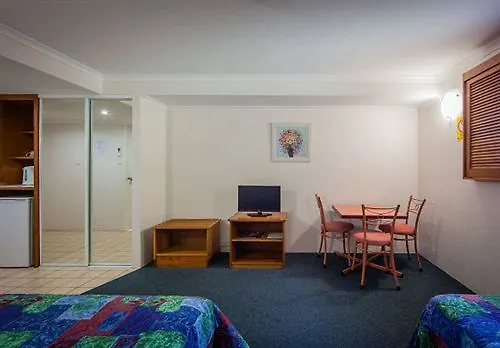 Rockhampton Serviced Apartments 4*,